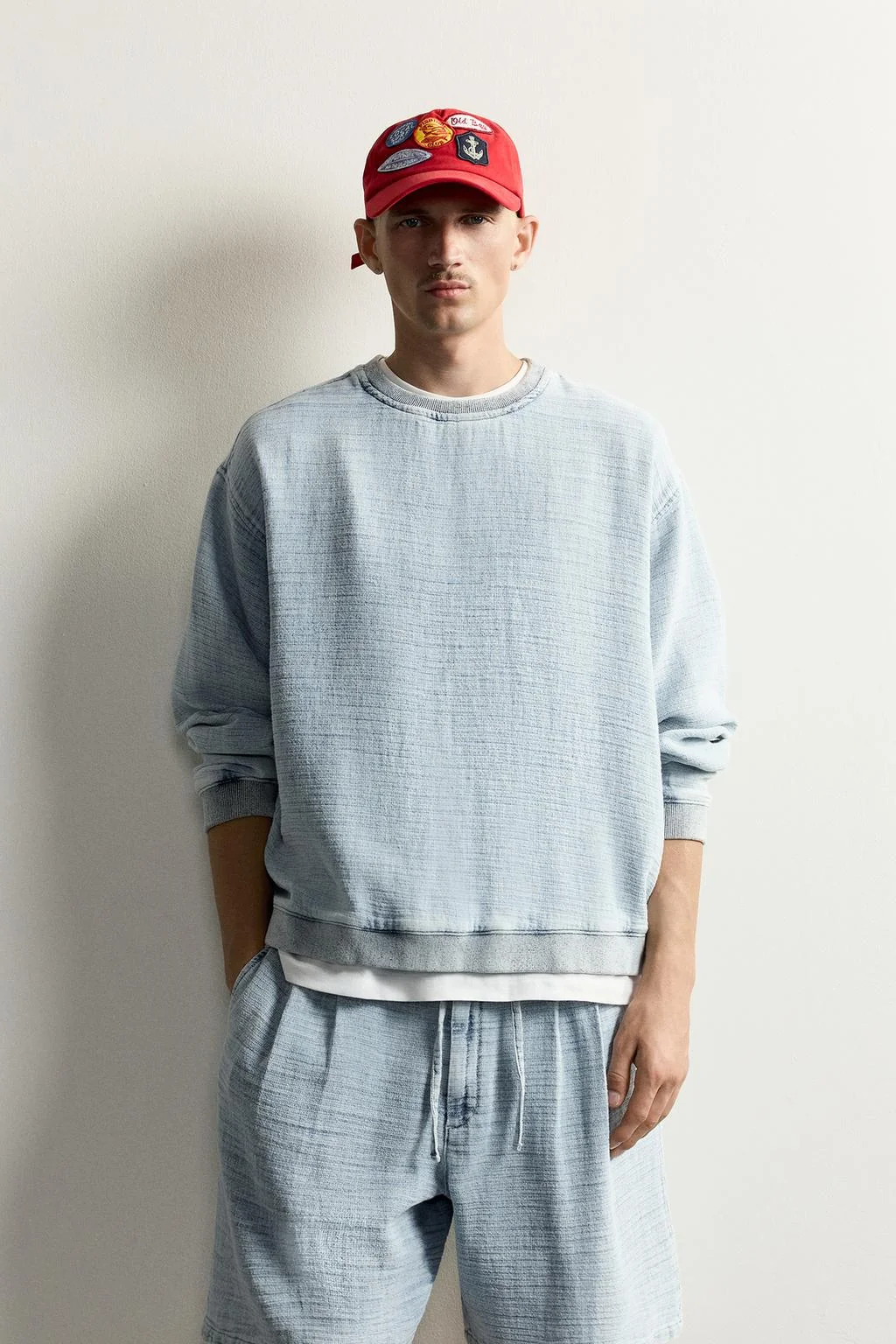 SOFT WASHED TEXTURED SWEATSHIRT