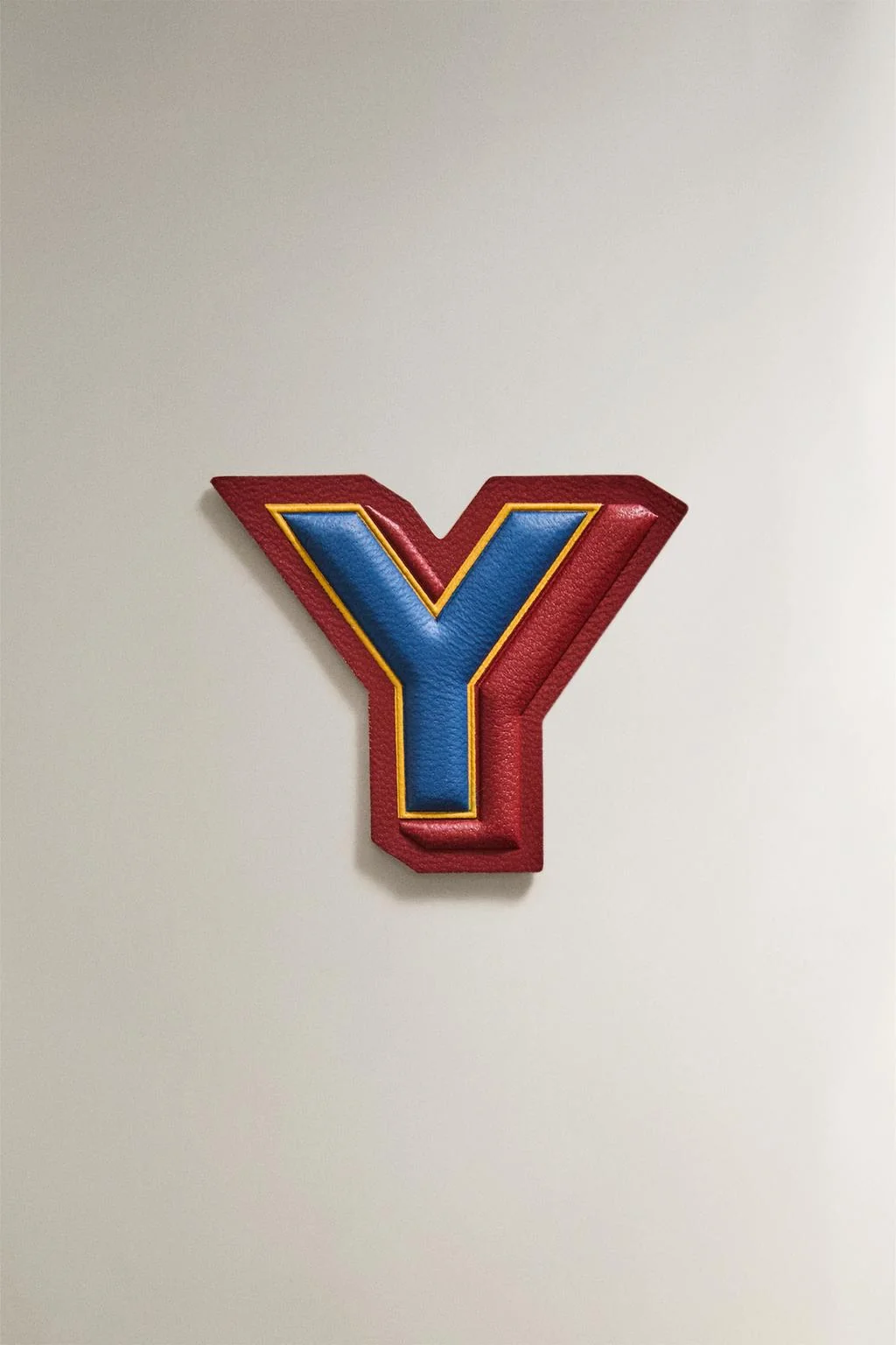 Кожаная нашивка с буквой y — Музыка, книги и журналы