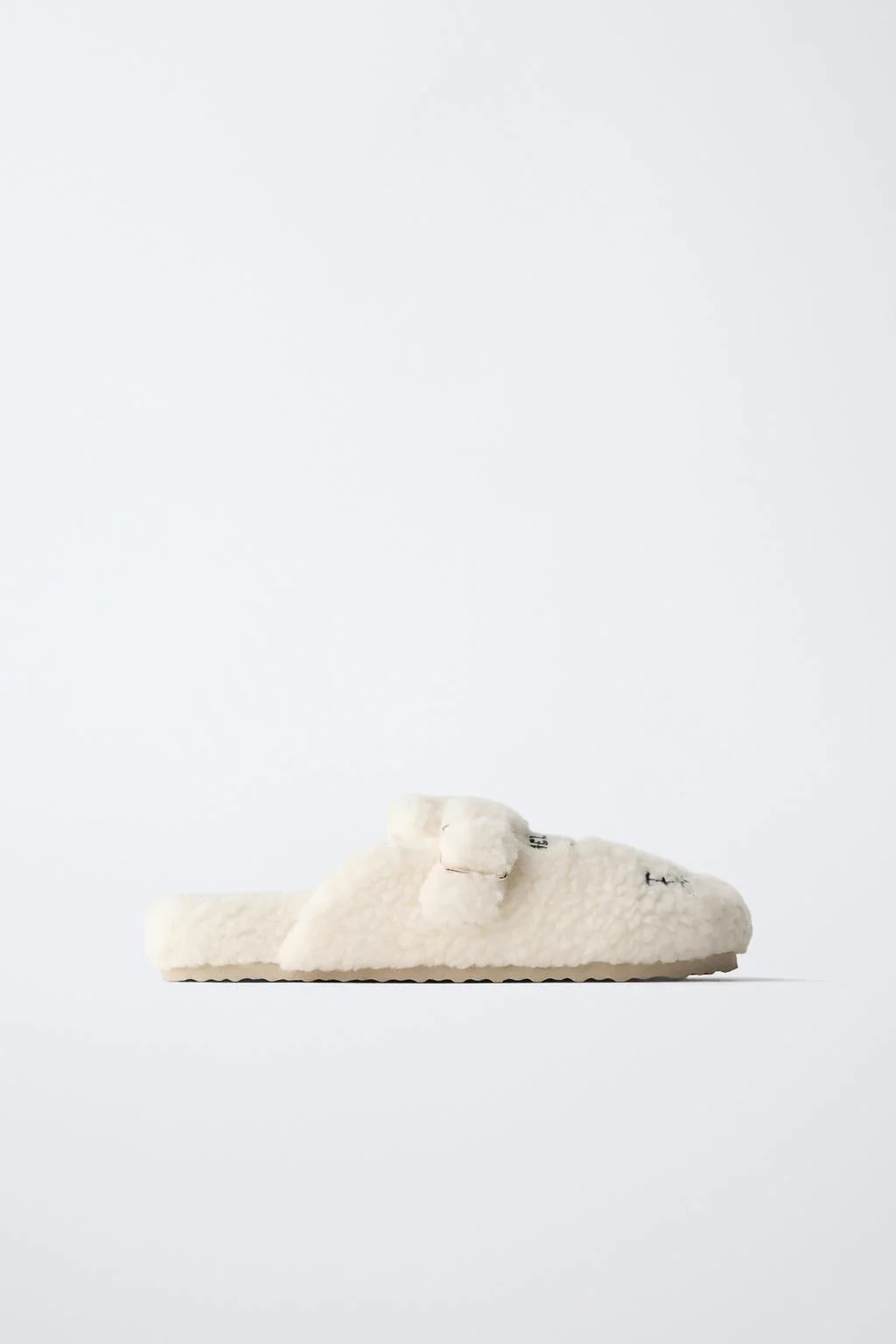 HELLO KITTY© SANRIO CLOGS