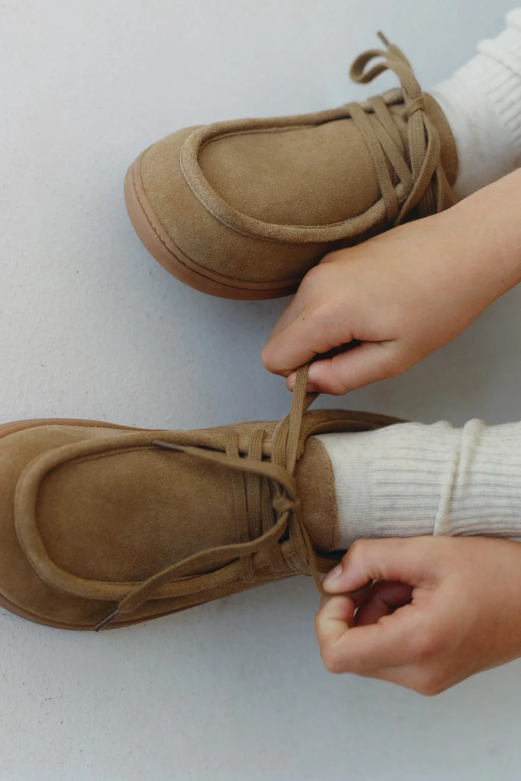 Кожаные палубные туфли на шнуровке Barefoot