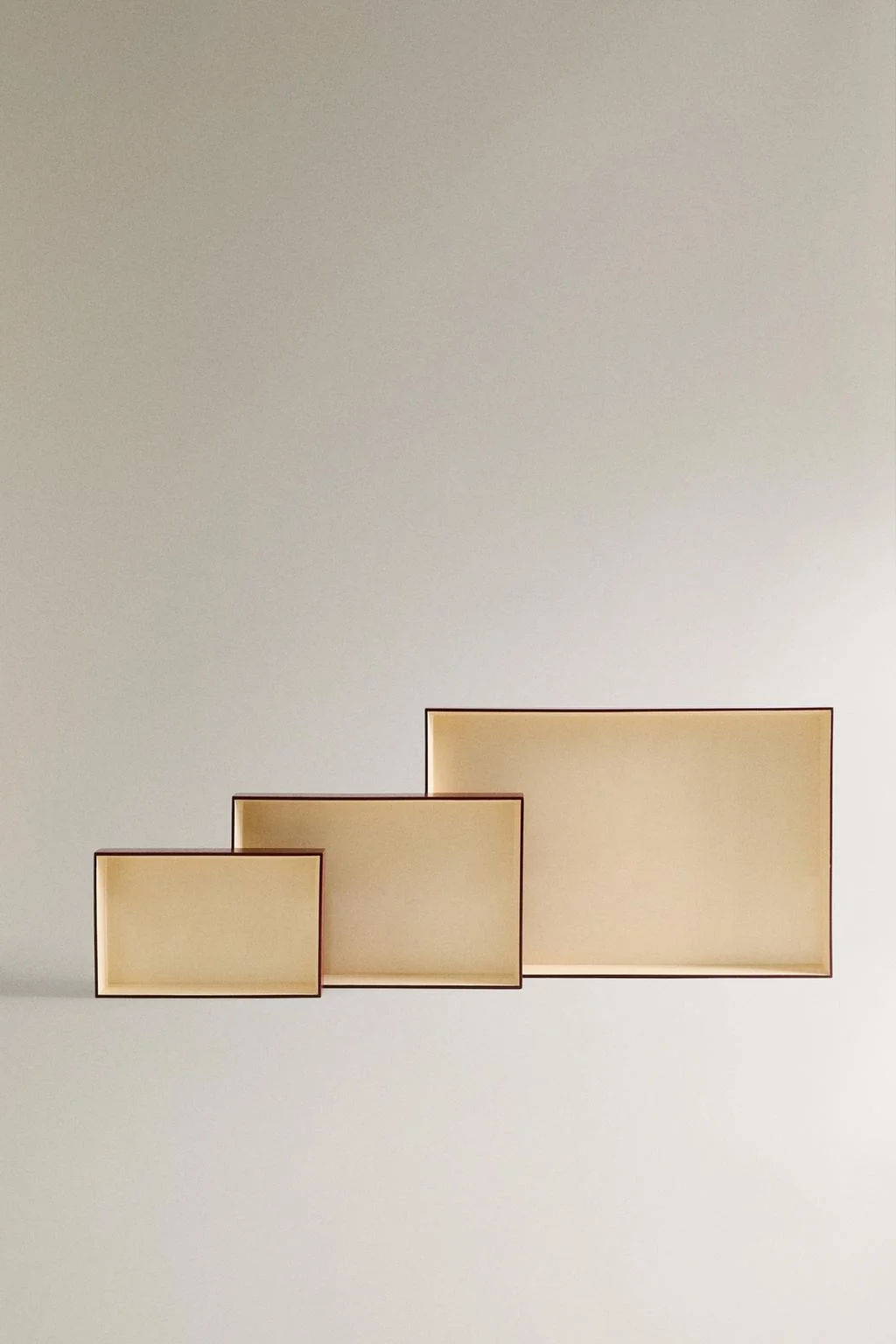 Лакированный поднос для гнездовых коробок i колин кинг — Коллаборации