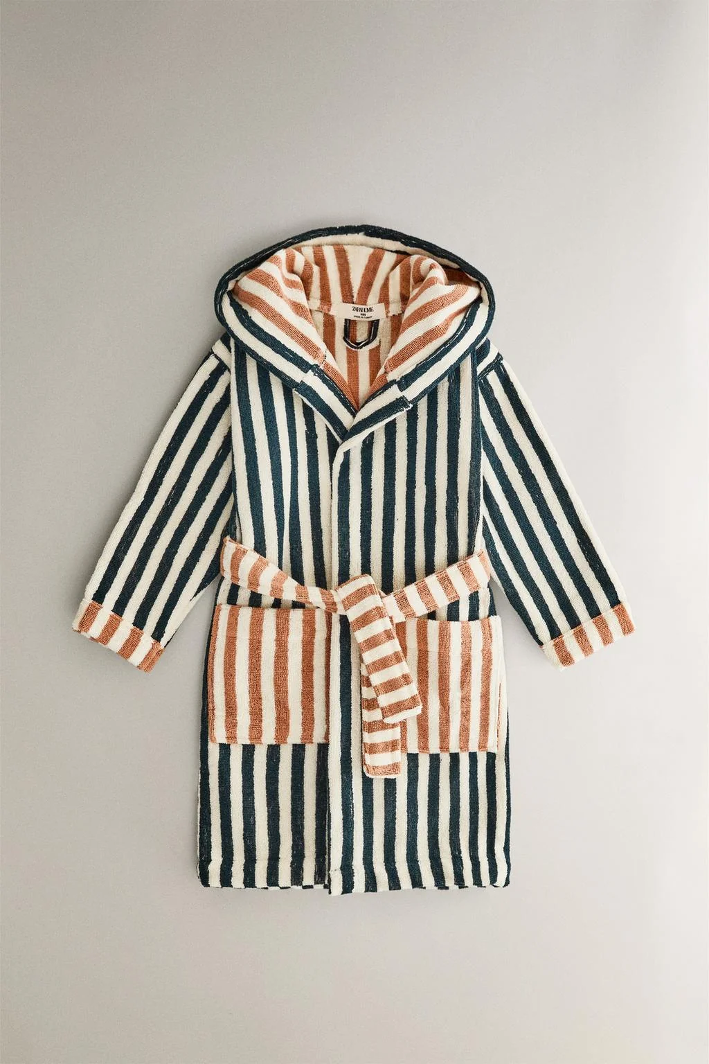 Детский халат в полоску с реверсивным кроем — Плащи