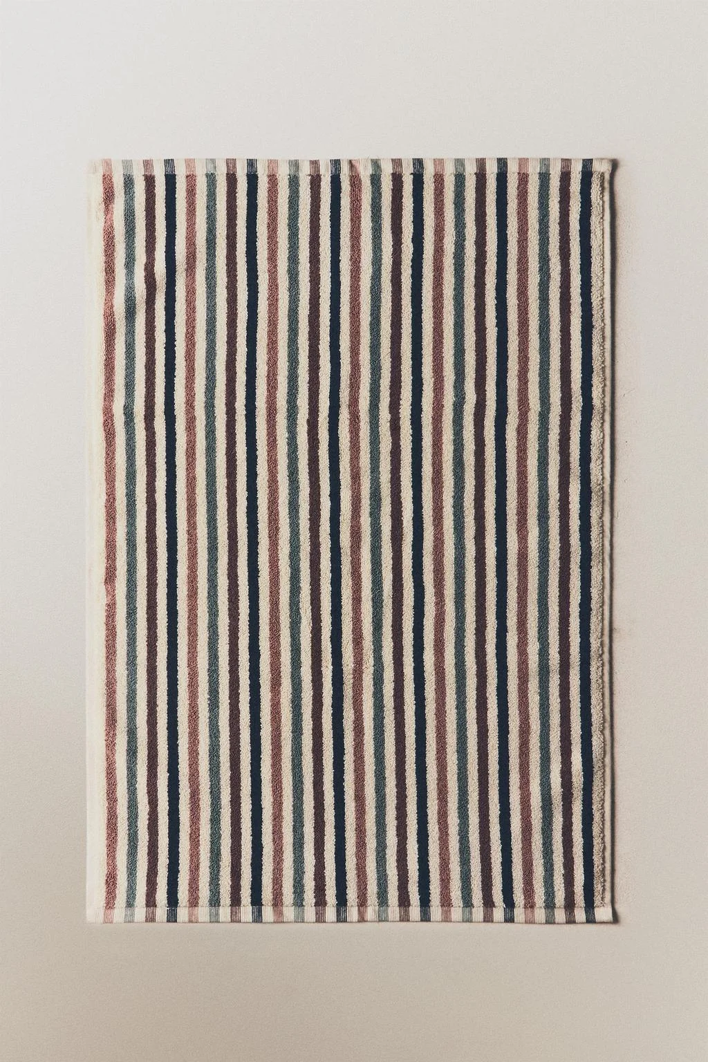 POWDER TONE STRIPED BATH MAT