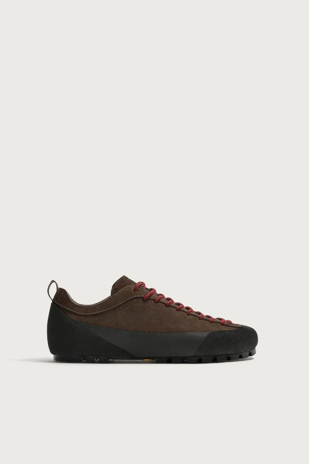 Кроссовки с подошвой из кожи Vibram® Aaron Levine x Zara