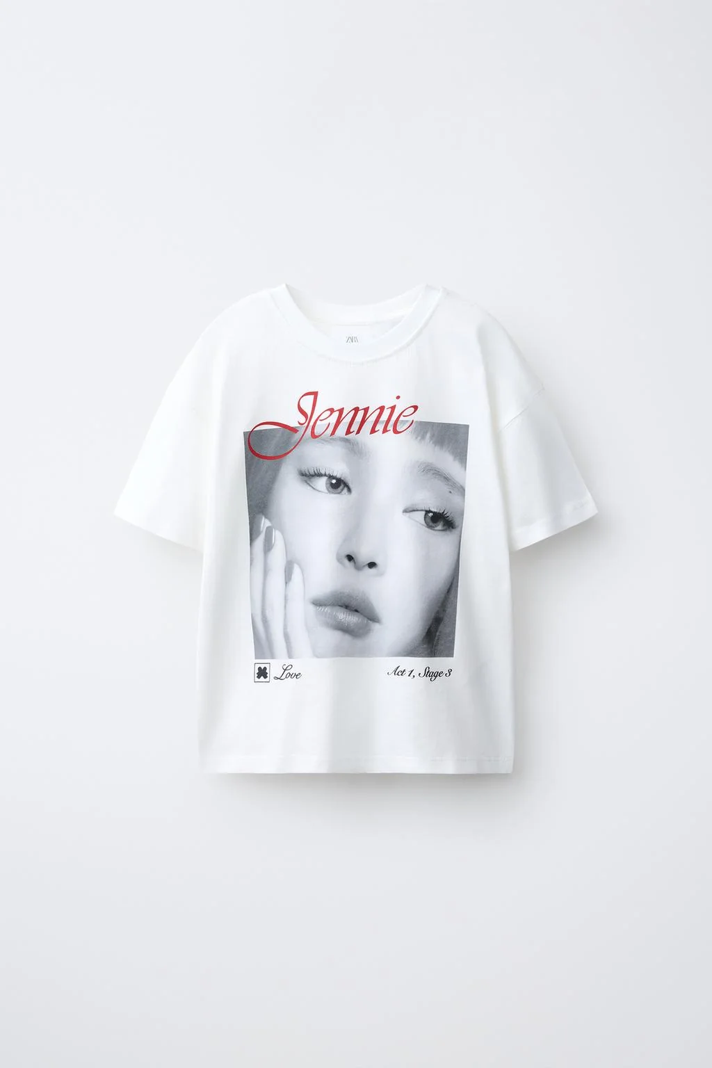 Футболка с фотопритом Jennie ©™