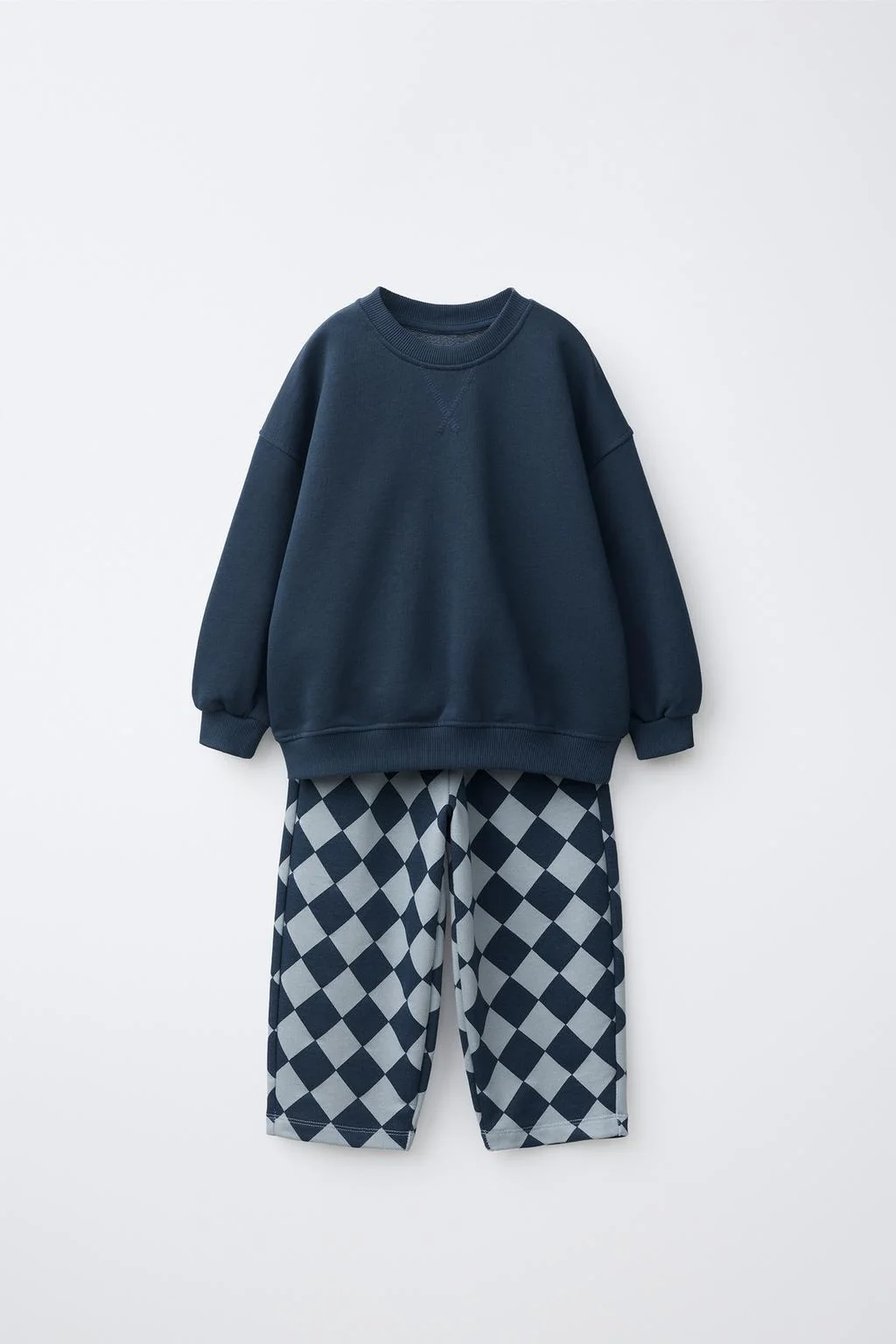 ARGYLE PRINT SWEATSHIRT AND JOGGERS SET