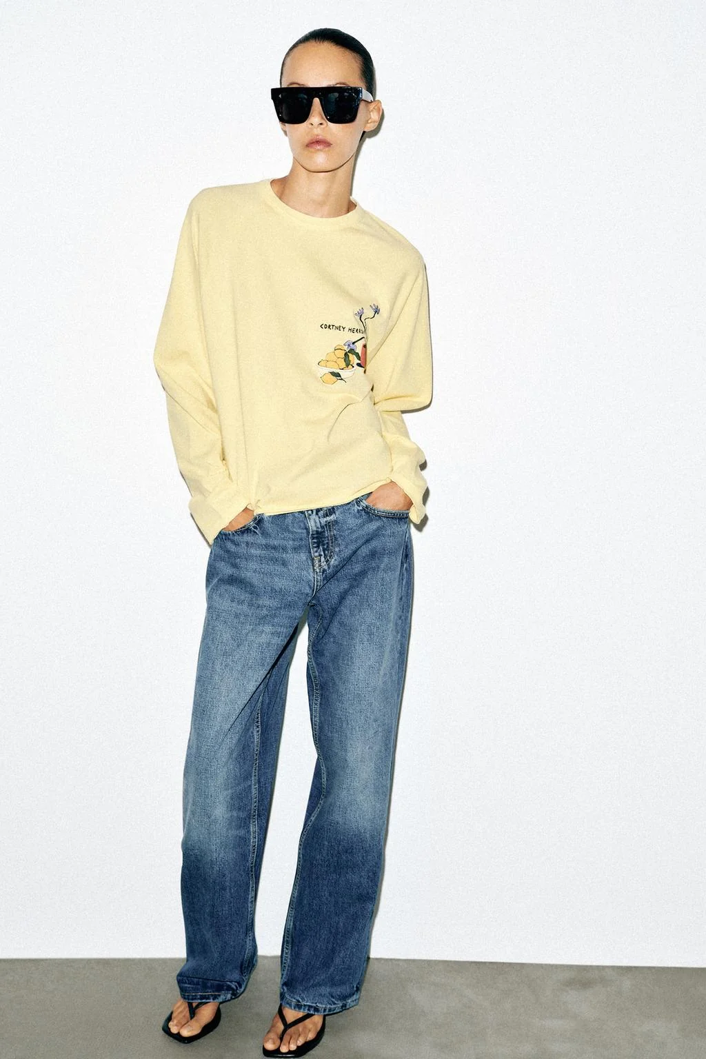 CORTNEY RAGLAN SLEEVE T-SHIRT