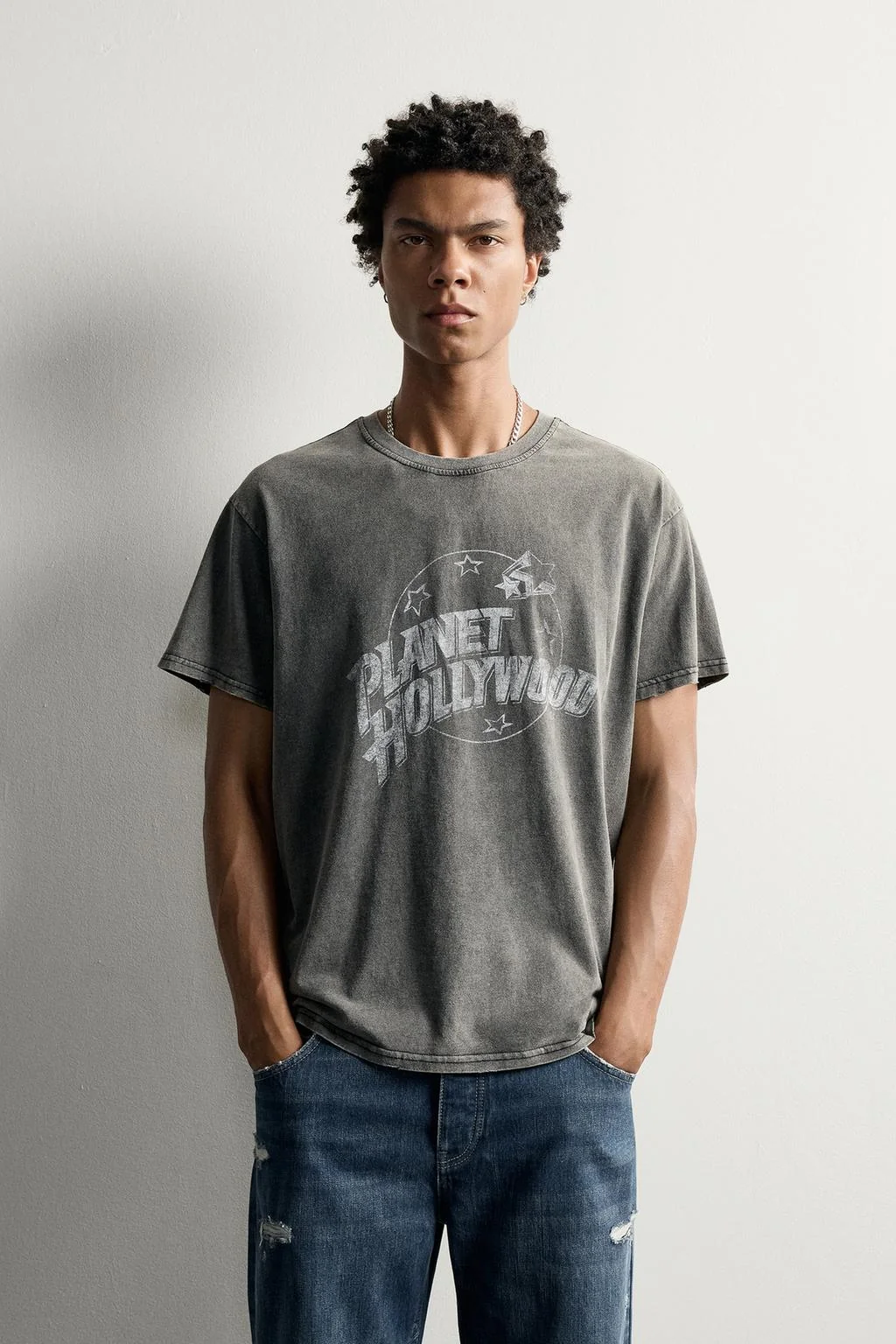PLANET HOLLYWOOD® RELAXED FIT T-SHIRT