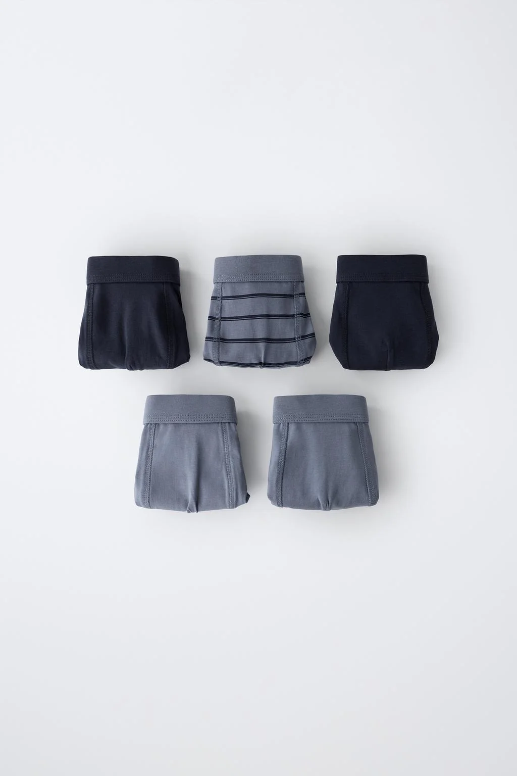 6-14 YEARS/ PACK OF 5 STRIPED AND PLAIN BOXERS