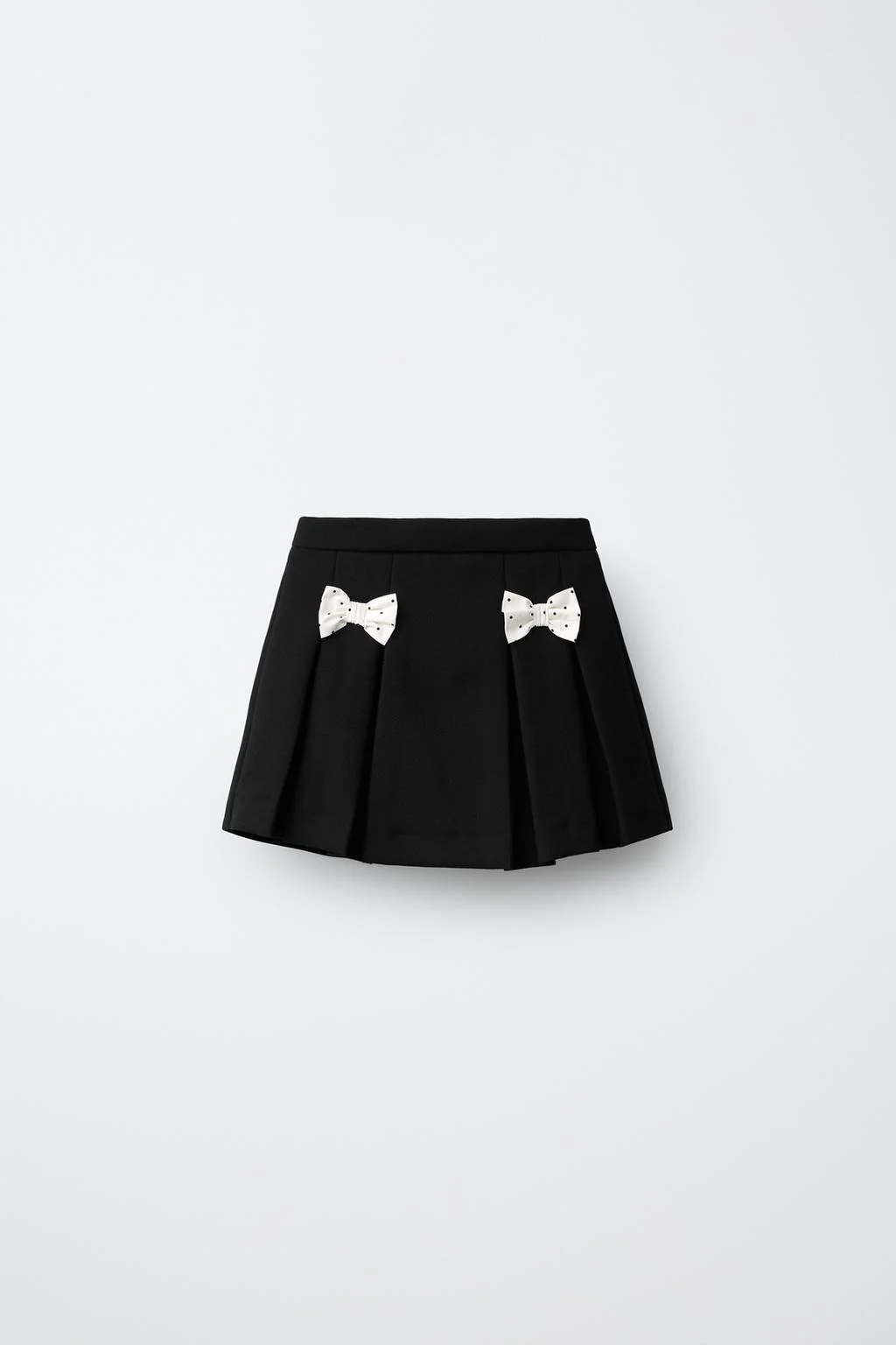 POLKA DOT BOW BERMUDA SKORT