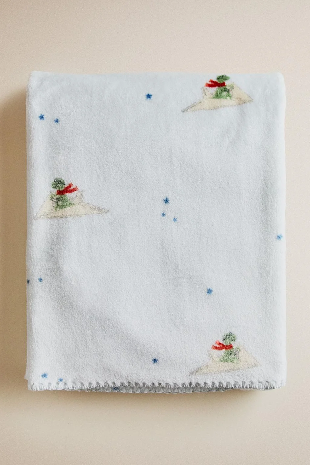 KIDS' DINOSAUR BLANKET