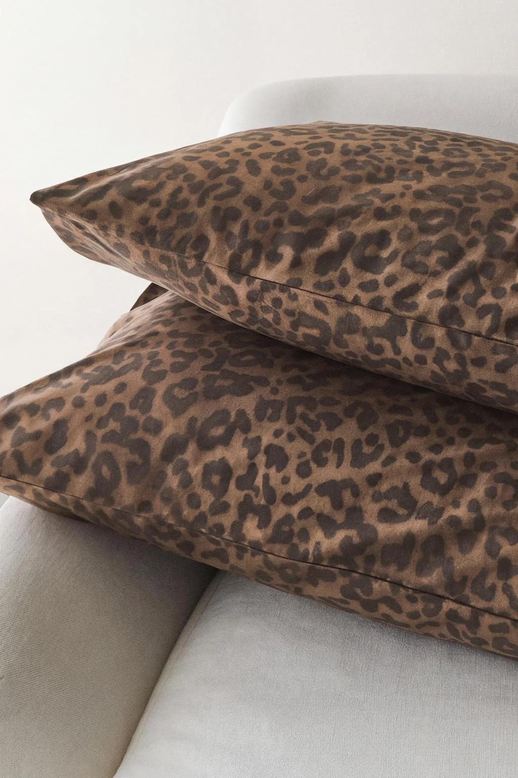 LEOPARD PRINT PERCALE PILLOWCASE (200 THREAD COUNT)