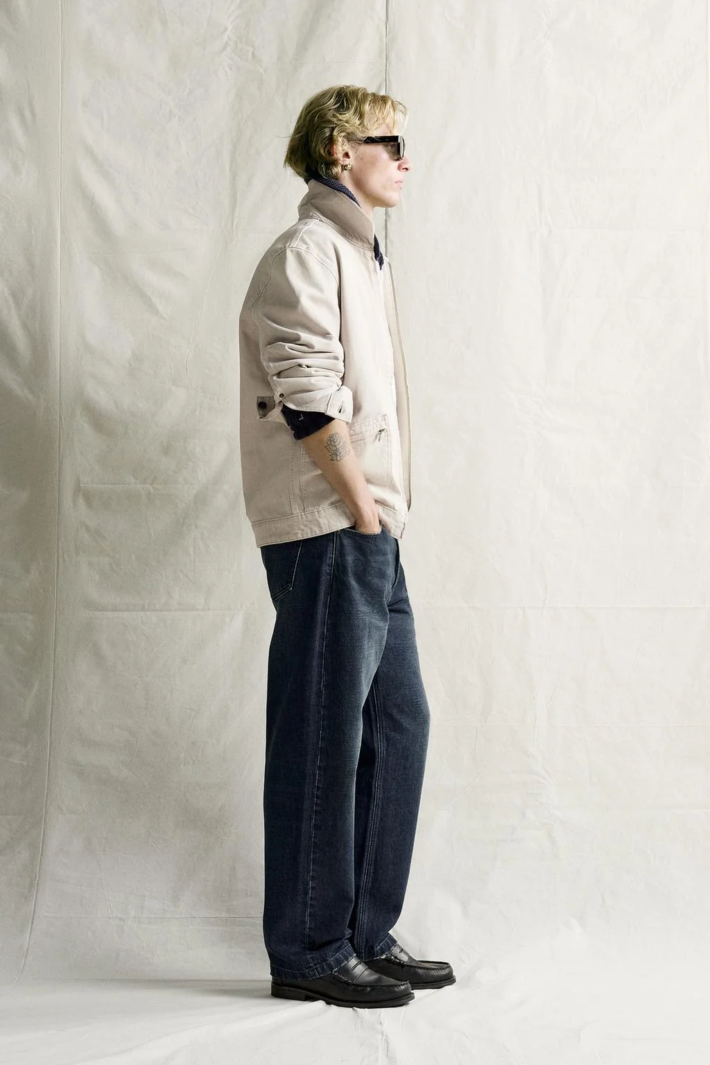 REGULAR FIT ZIP DENIM JACKET
