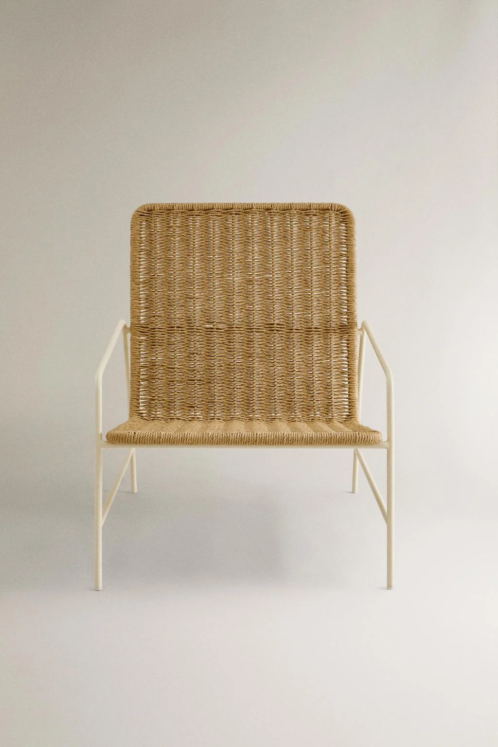 Плетёный металлический стул для улицы — Уличная одежда | Пляжная одежда