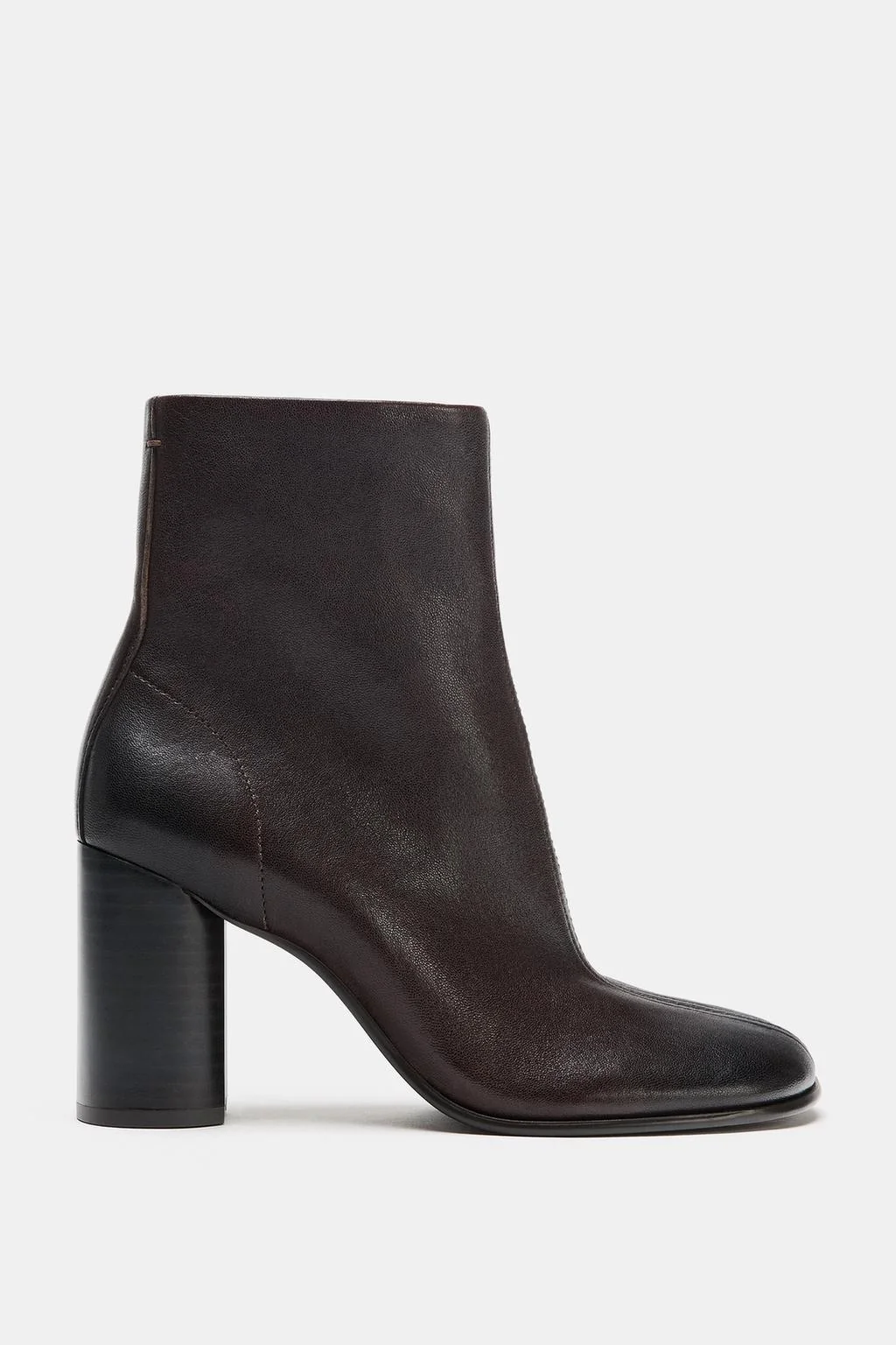 LEATHER HEELED ANKLE BOOTS