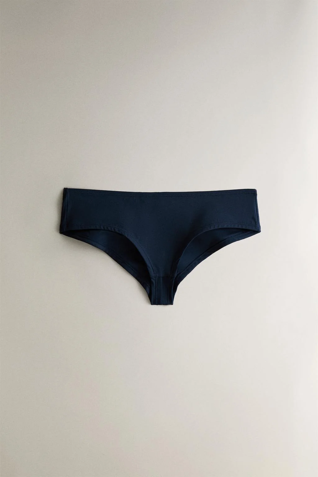 Пляжные трусики бикини со средней посадкой