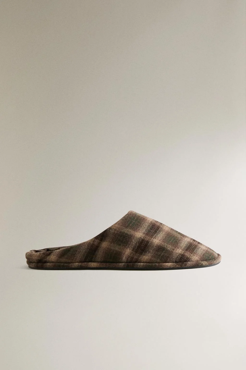 CHECK MULE SLIPPERS