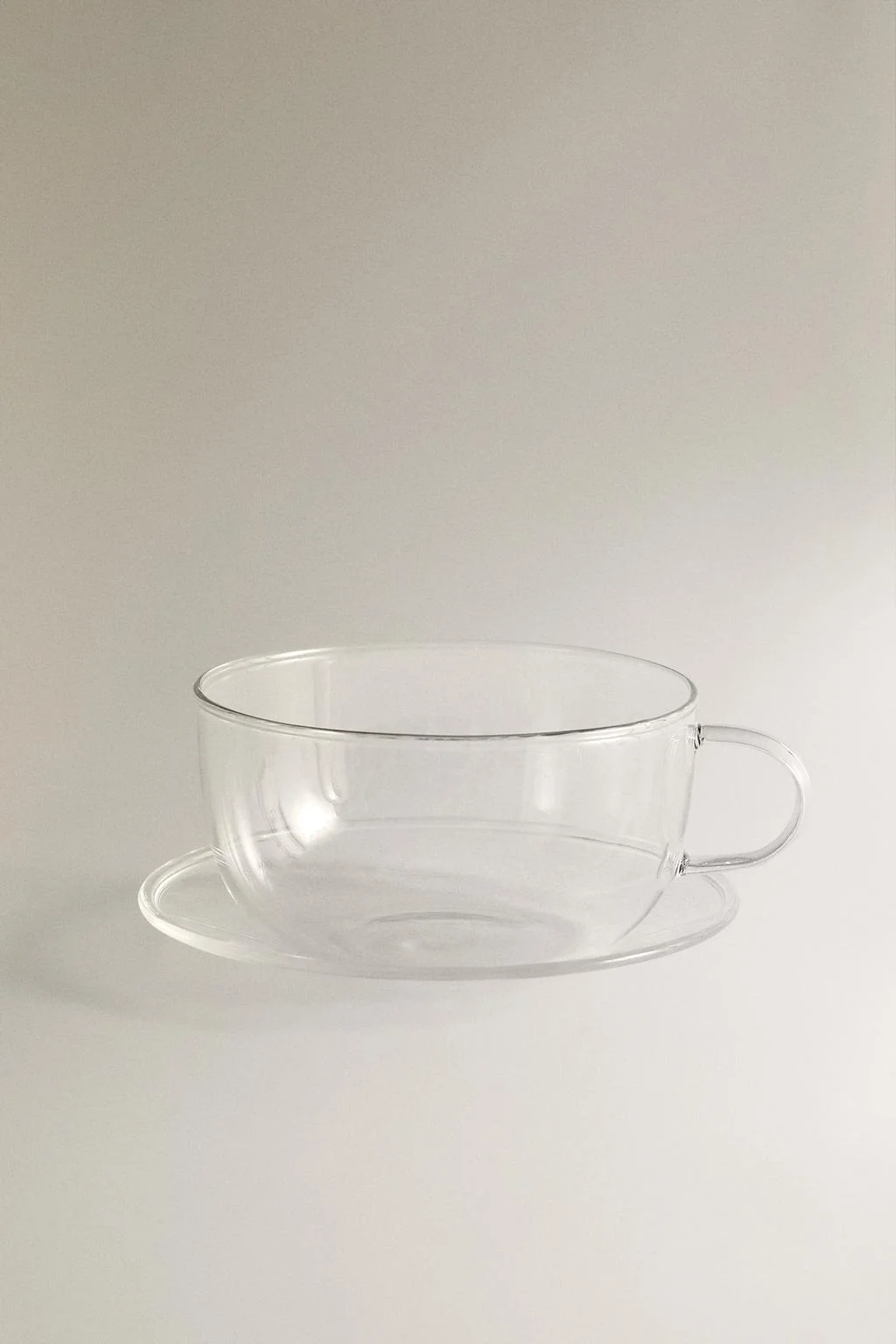 Чашка и блюдце из боросиликатного стекла с серебряной кромкой