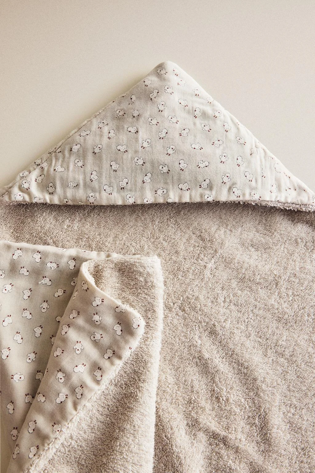 BABY MUSLIN CHICKS HOODED BATH TOWEL