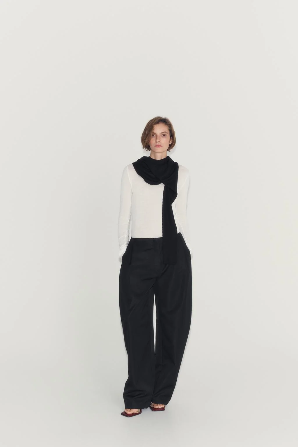 Брюки свободного кроя со стрелками ZW COLLECTION