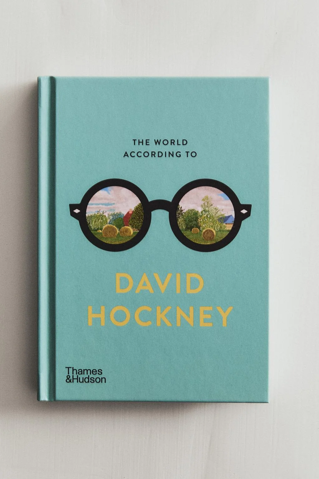 Книга THE WORLD ACCORDING TO DAVID HOCKNEY (на английском языке)