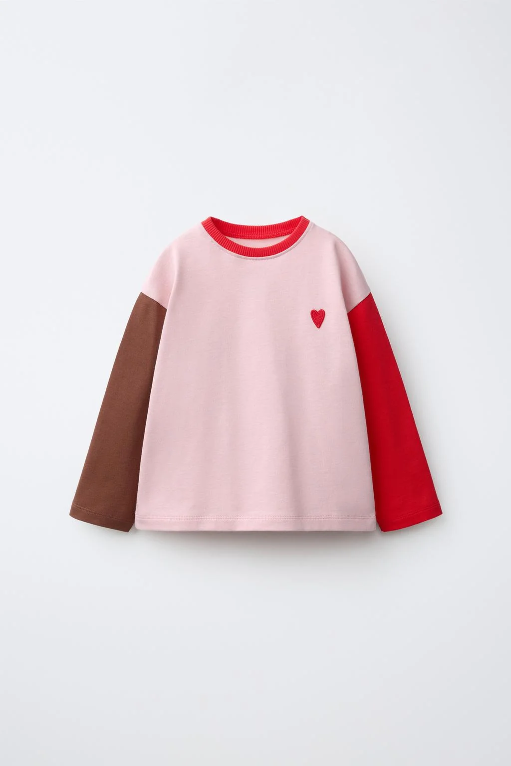 Футболка colour block с сердцем