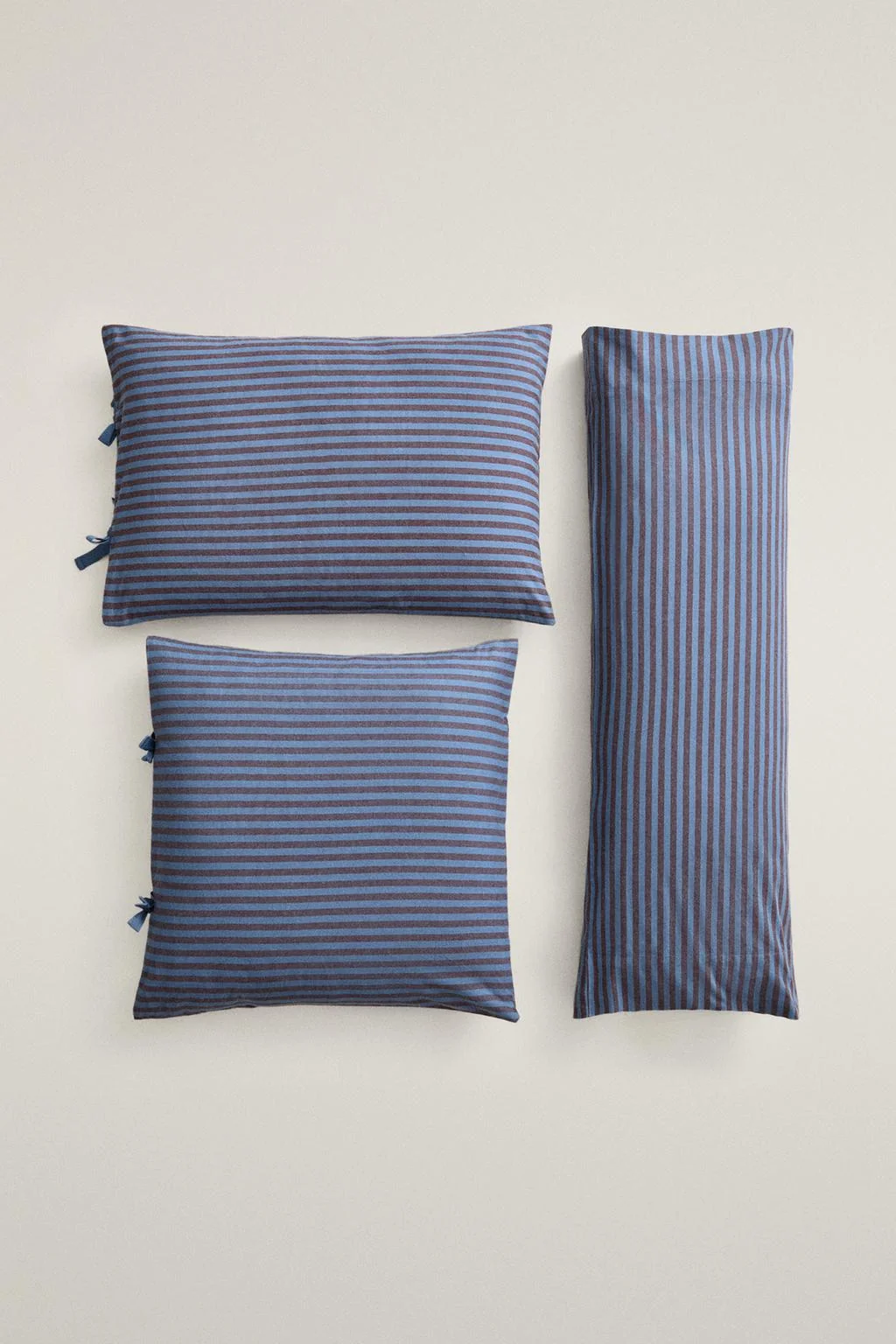 KIDS' REVERSIBLE COTTON FLANNEL PILLOWCASE