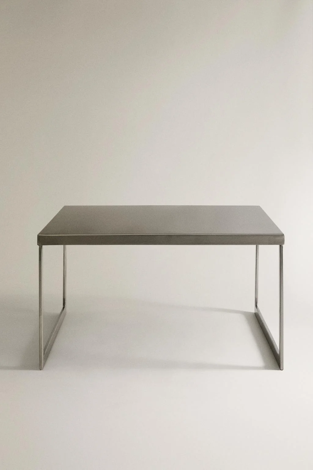 Квадратный журнальный столик из нержавеющей стали — Металлическая коллекция